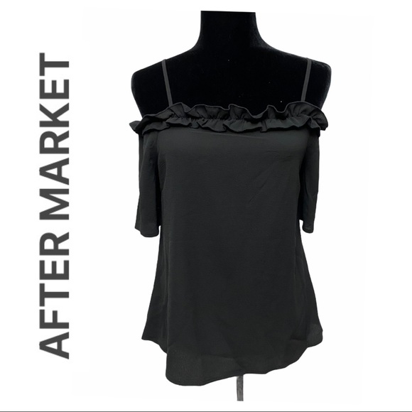 After Market Tops - 2/$30 🌼 After Market Black Off Shoulder Blouse